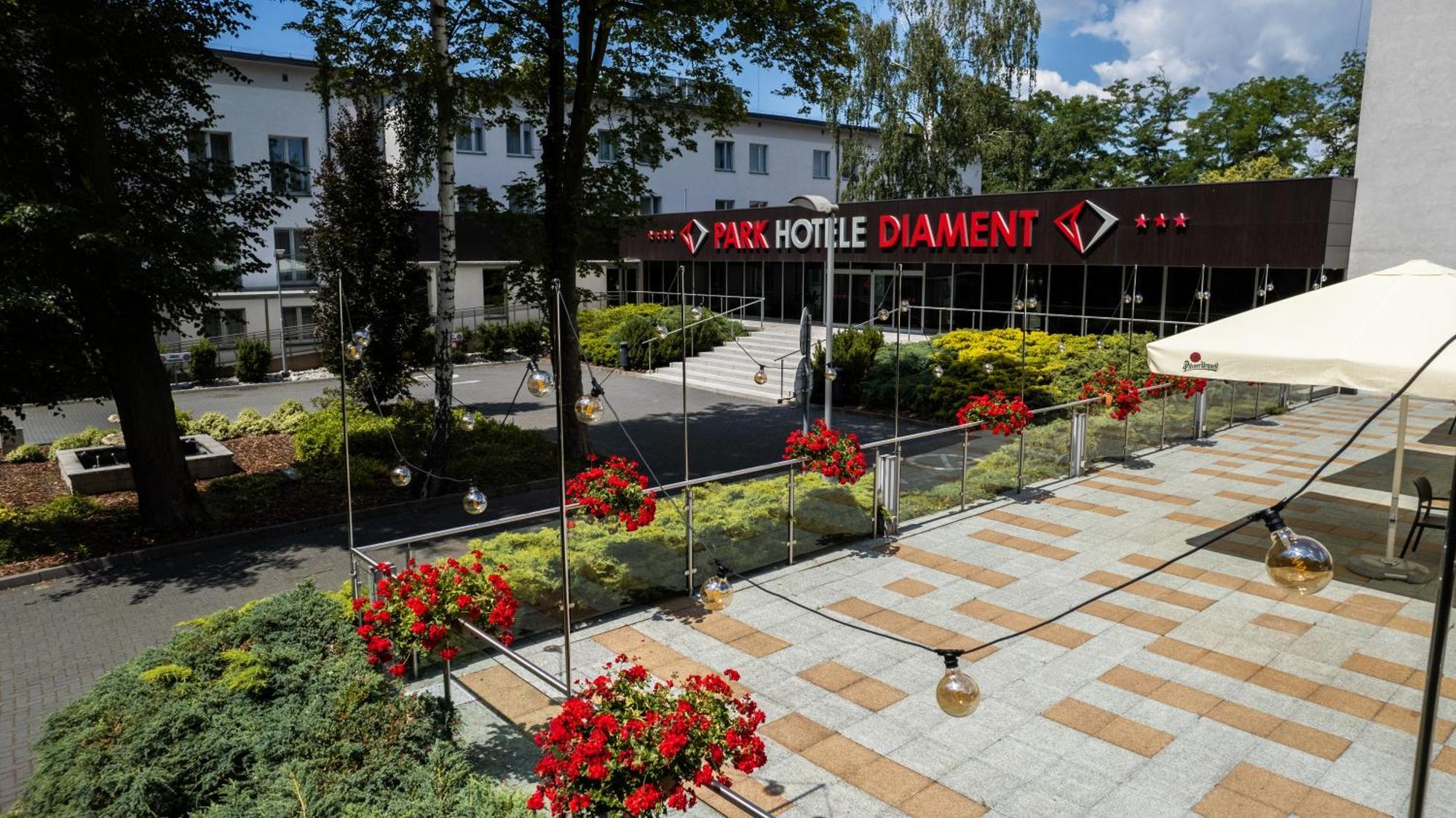 Park Hotel Diament Zabrze - Gliwice Buitenkant foto