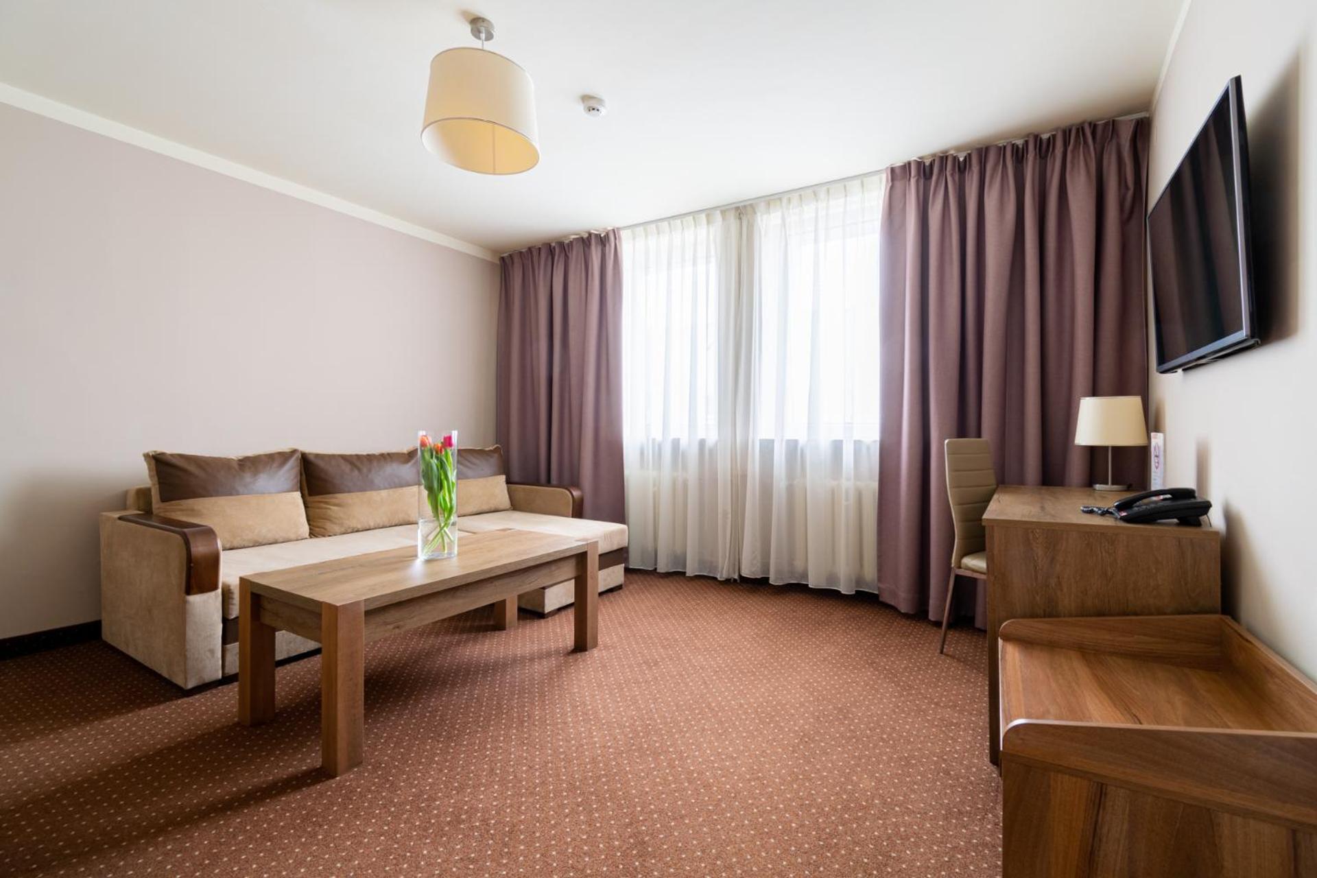 Park Hotel Diament Zabrze - Gliwice Buitenkant foto