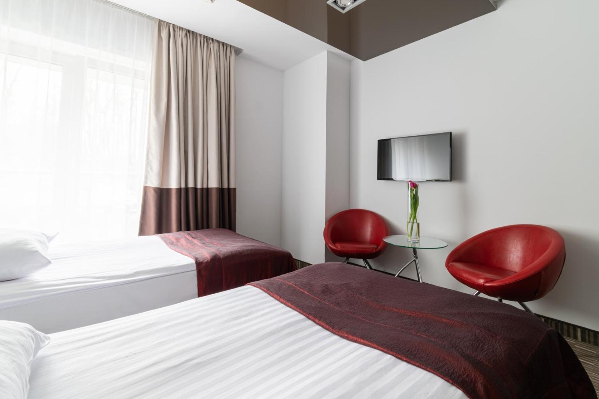 Park Hotel Diament Zabrze - Gliwice Buitenkant foto