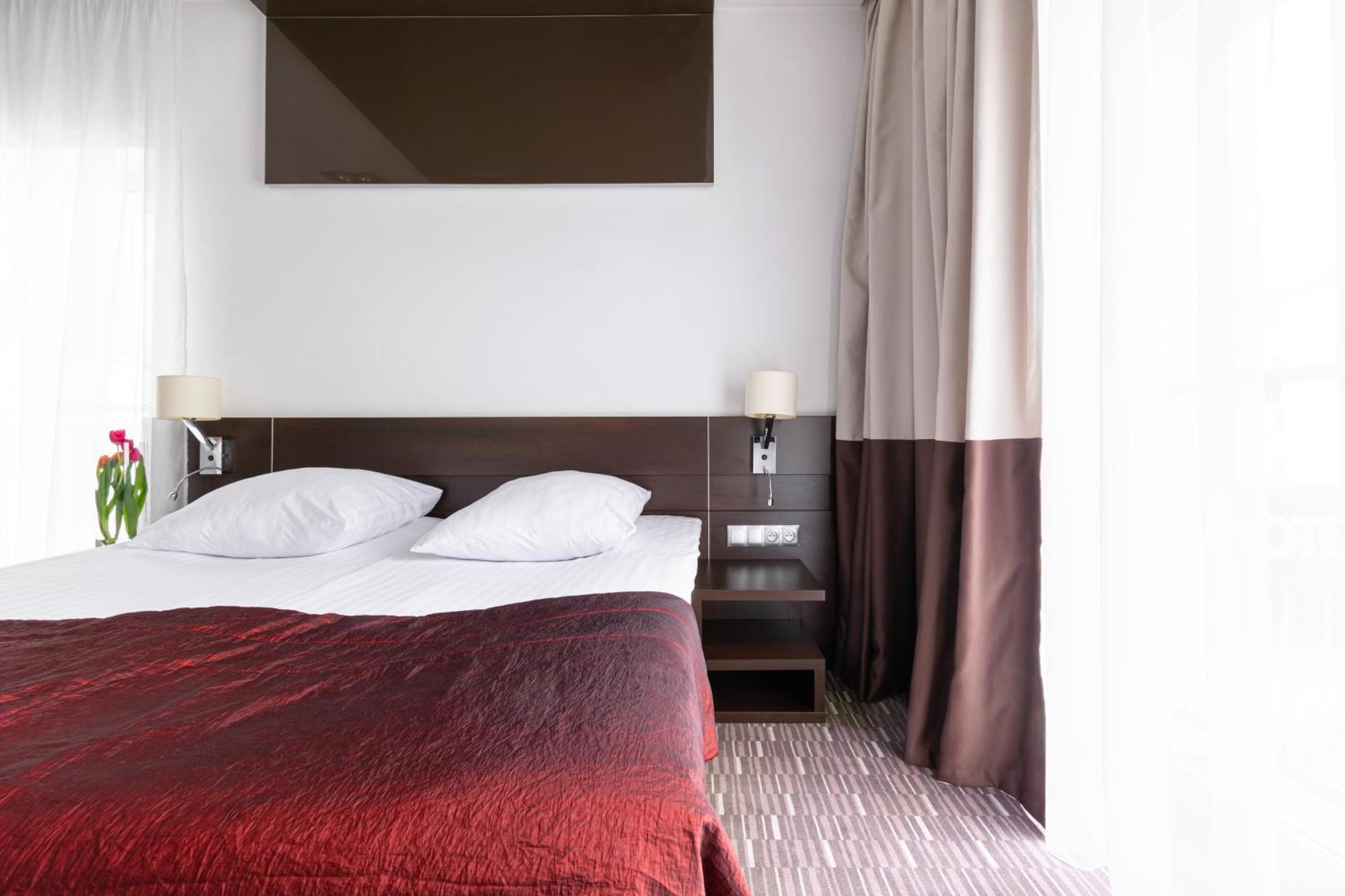 Park Hotel Diament Zabrze - Gliwice Buitenkant foto