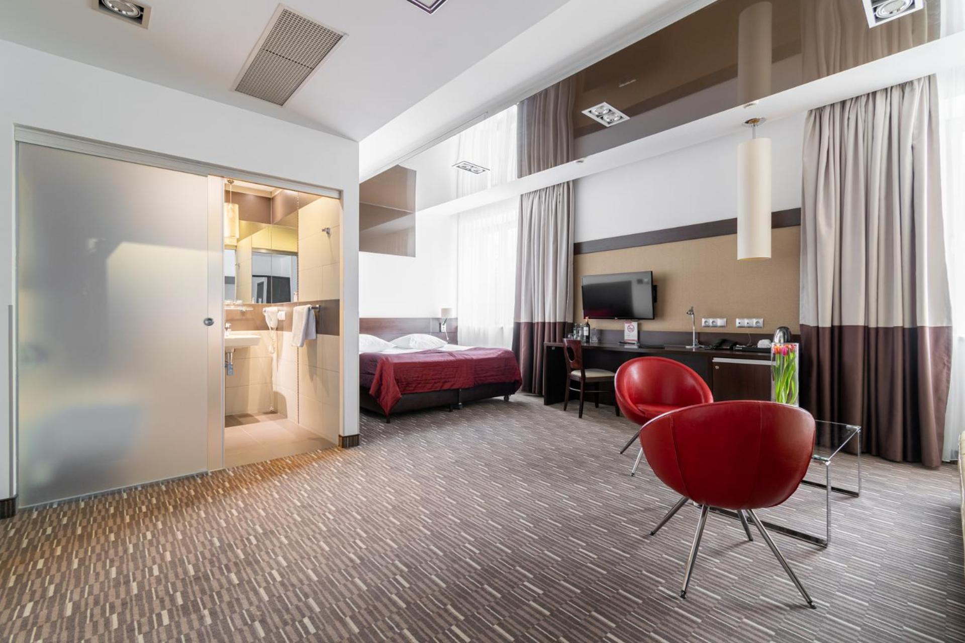 Park Hotel Diament Zabrze - Gliwice Buitenkant foto
