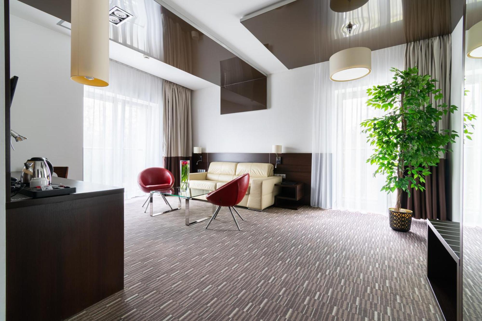 Park Hotel Diament Zabrze - Gliwice Buitenkant foto